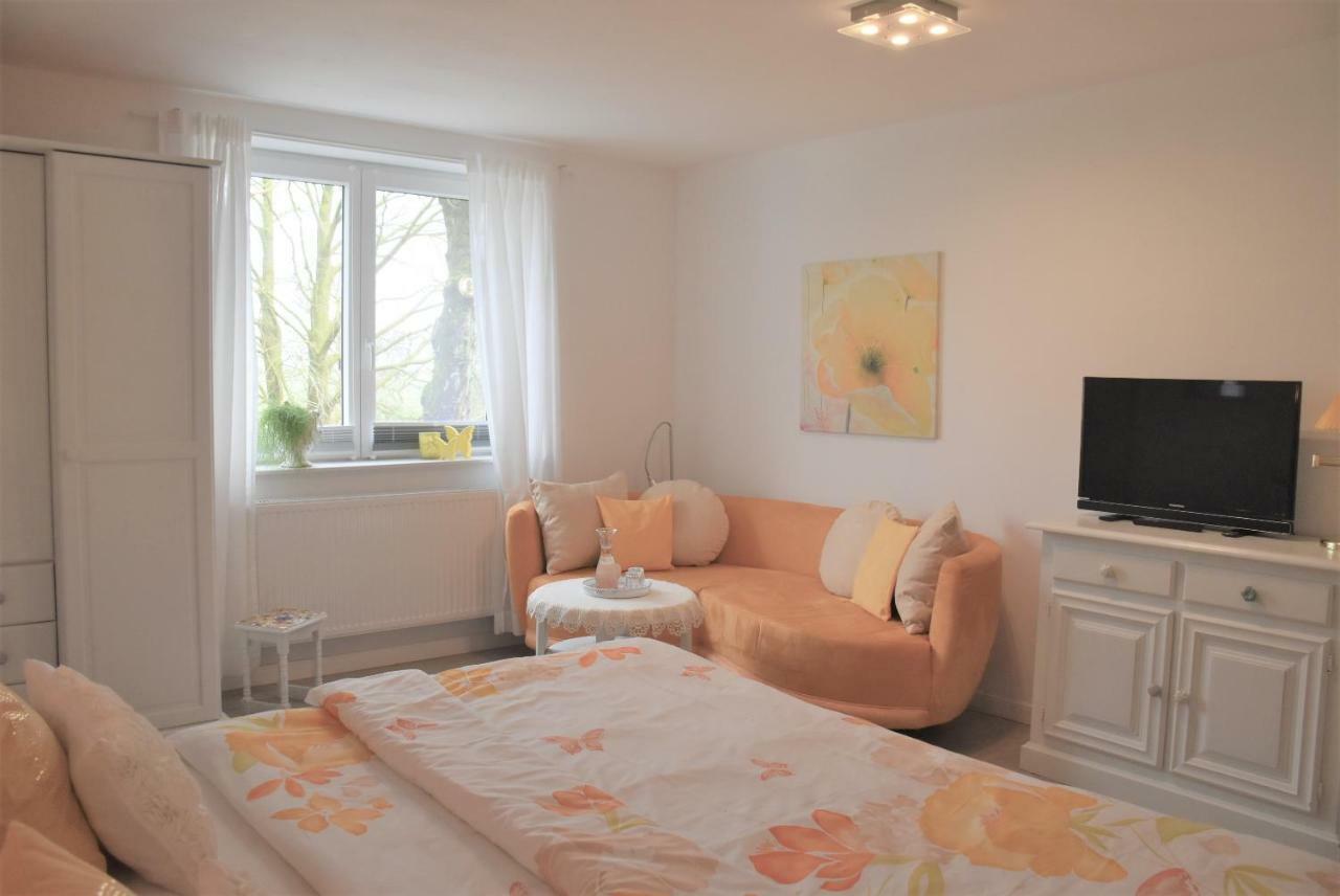 Gesundheitshof Denker Apartment Reussenkoge ภายนอก รูปภาพ
